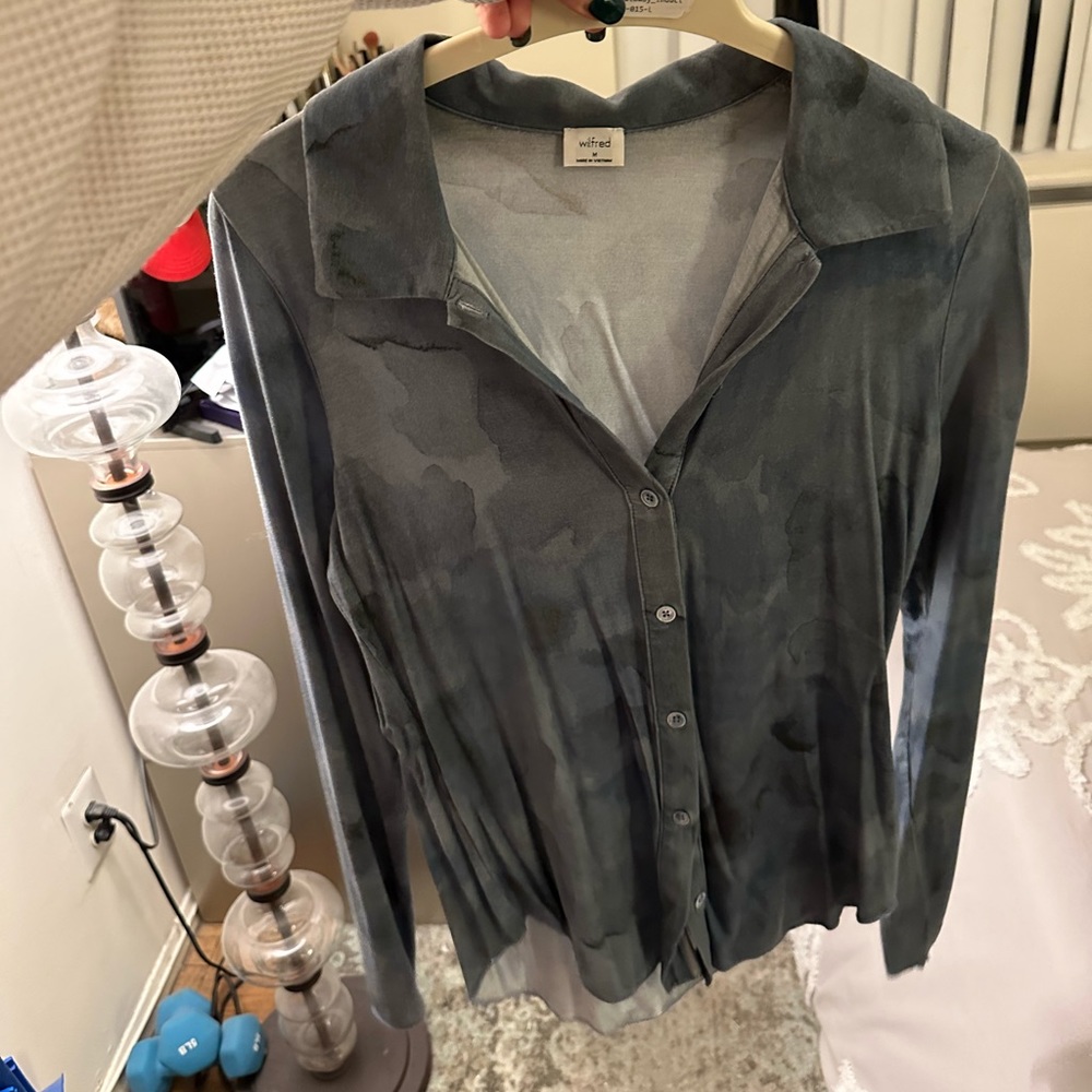 Wilfred free - aritzia blue watercolor button down